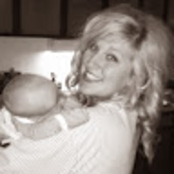 Meet your Posher, Taysia - Picture 1 of 1